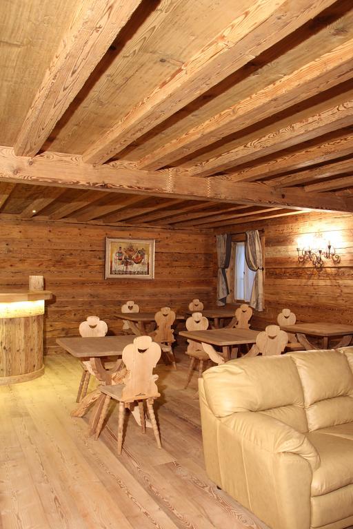 Jaegerhaus Agriturismo كورتينا دامبيتزو المظهر الخارجي الصورة