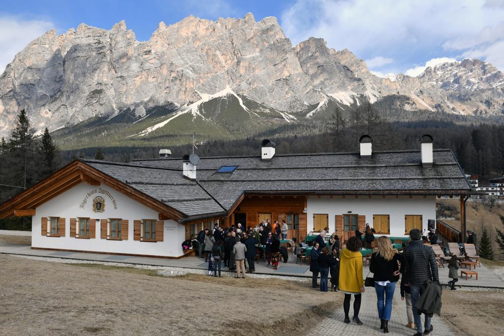 Jaegerhaus Agriturismo كورتينا دامبيتزو المظهر الخارجي الصورة