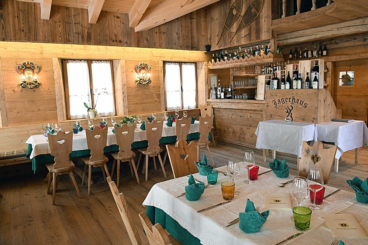 Jaegerhaus Agriturismo كورتينا دامبيتزو المظهر الخارجي الصورة
